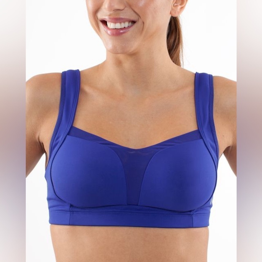 Lululemon Ta Ta Tamer, 30 C/D (no size tag)